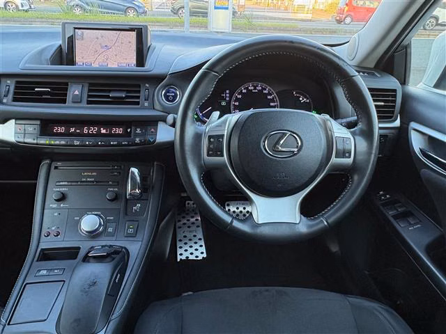 LEXUS CT200H