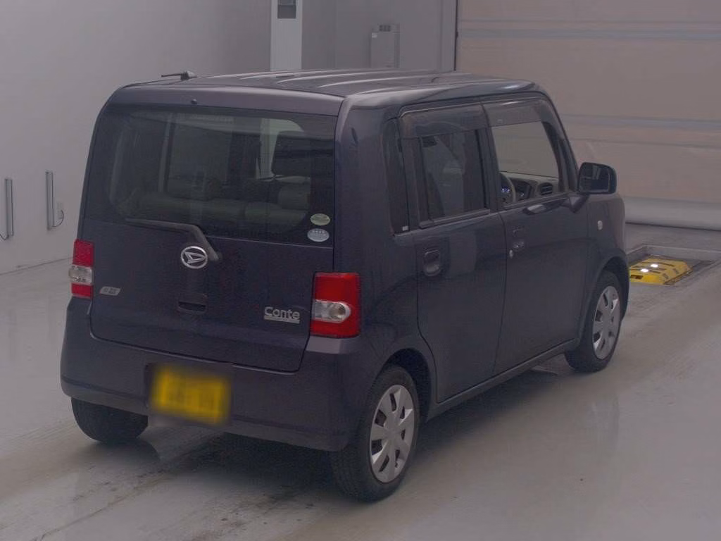 DAIHATSU MOVE CONTE