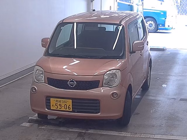 NISSAN MOCO