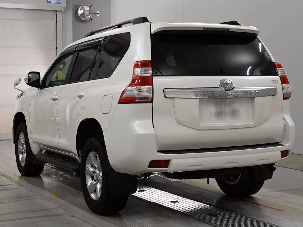 TOYOTA LAND CRUISER PRADO