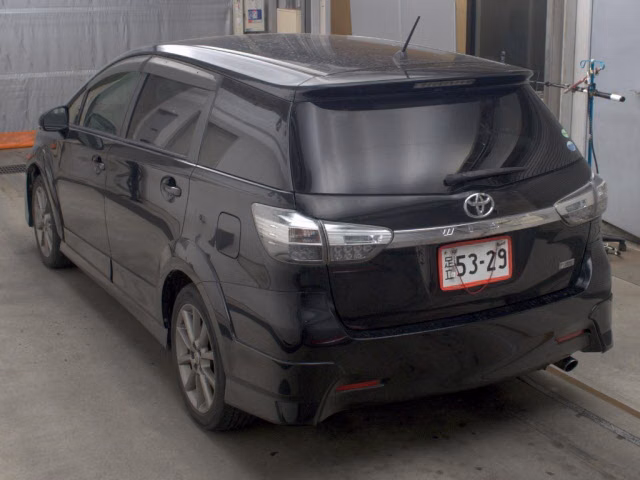 TOYOTA WISH
