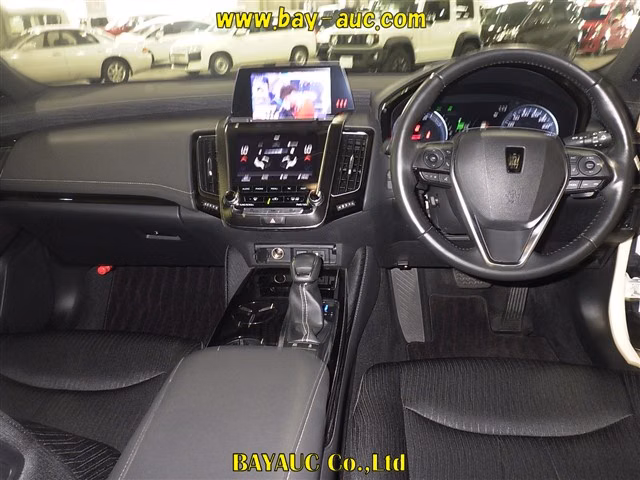TOYOTA CROWN