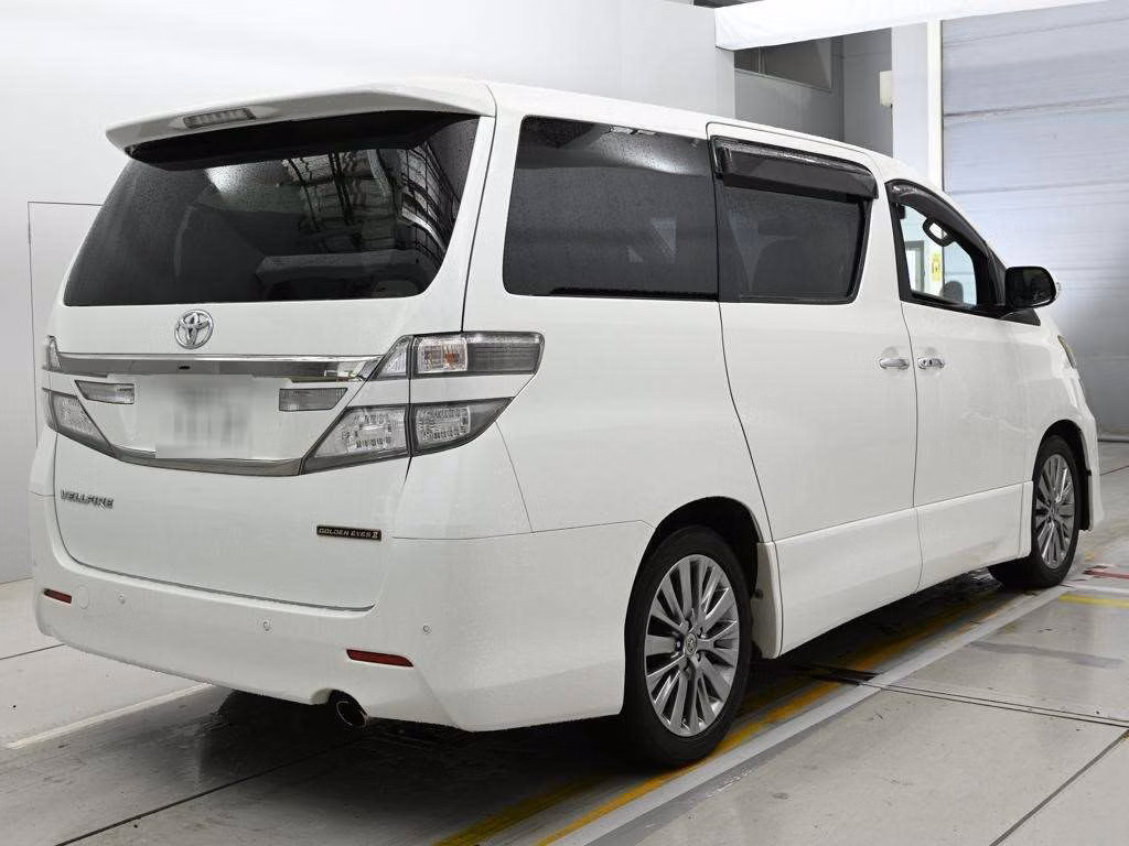 TOYOTA VELLFIRE
