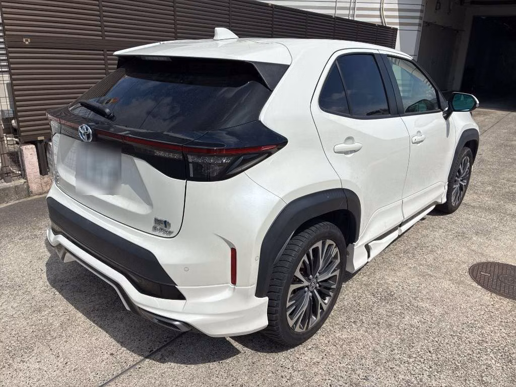 TOYOTA YARIS CROSS