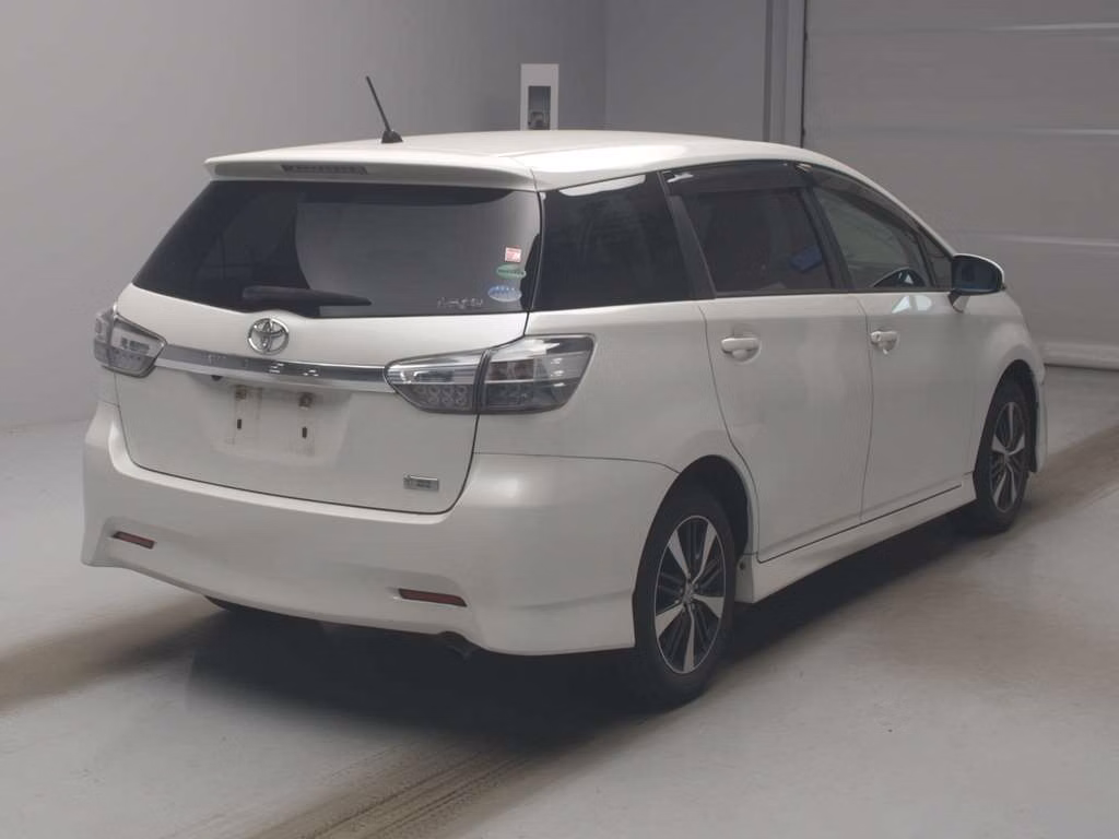 TOYOTA WISH