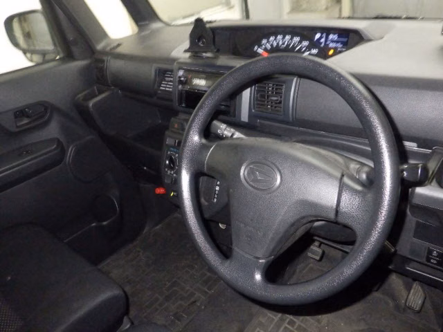 DAIHATSU HIJET CADDIE