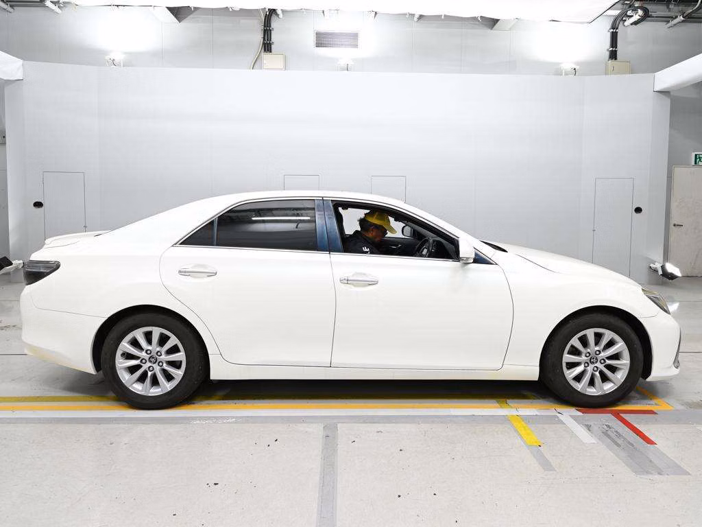 TOYOTA MARK X