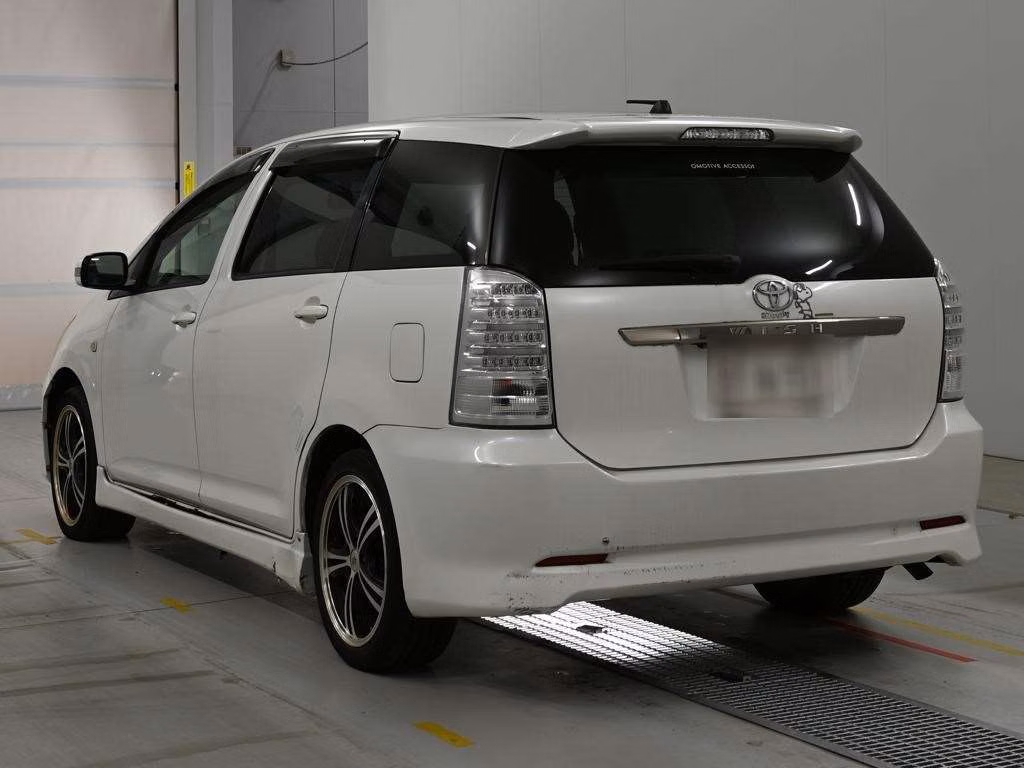 TOYOTA WISH