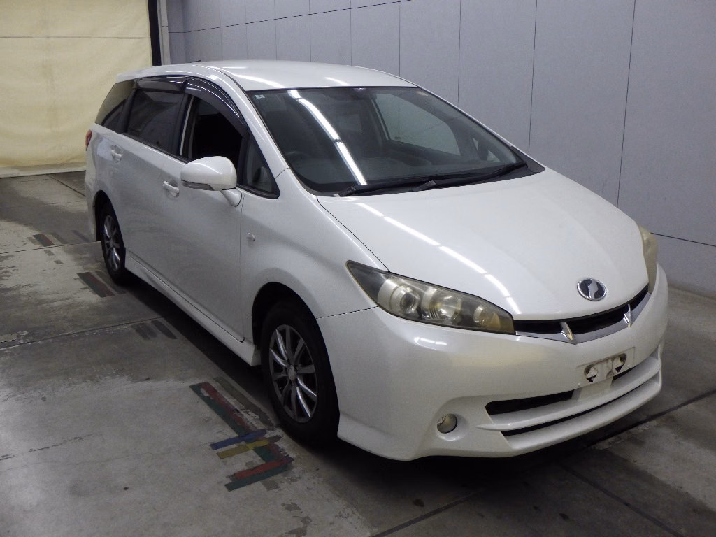 TOYOTA WISH