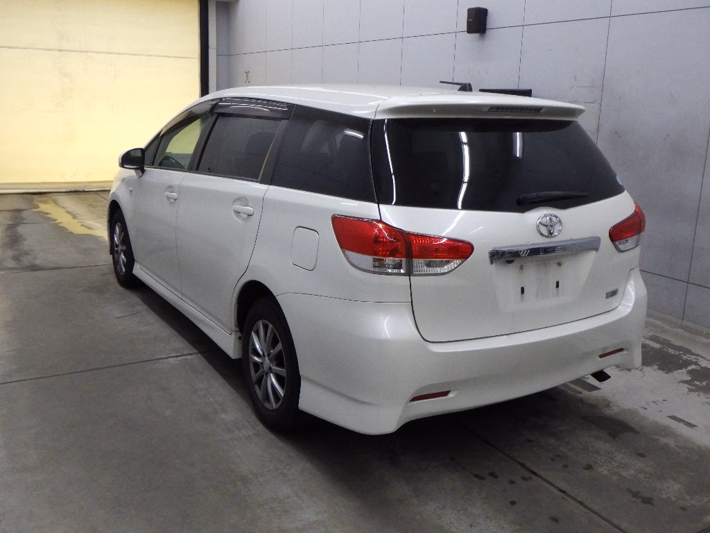 TOYOTA WISH