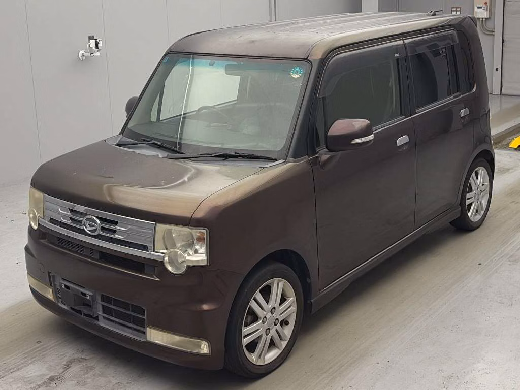 DAIHATSU MOVE CONTE
