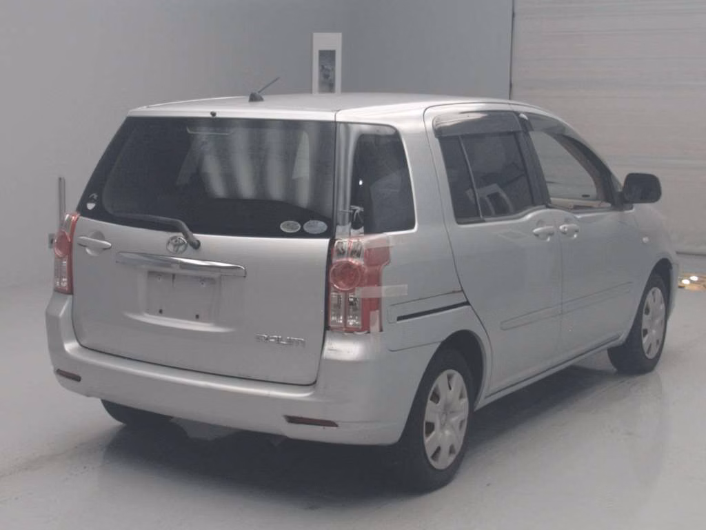 TOYOTA RAUM