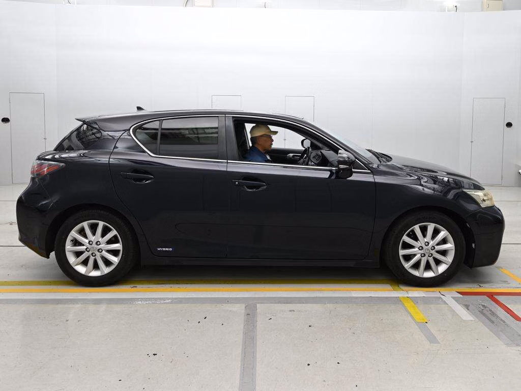 LEXUS CT200H