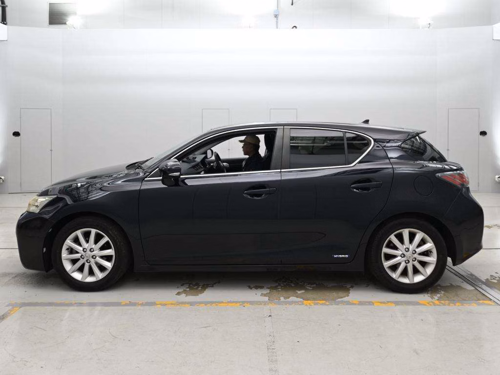 LEXUS CT200H
