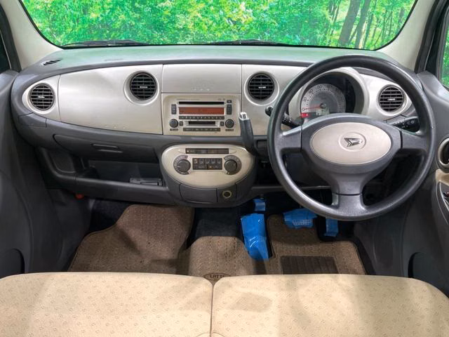 DAIHATSU MOVE LATTE