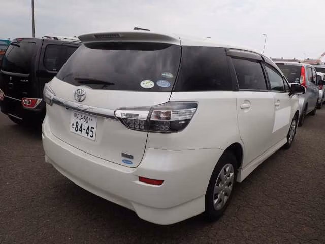 TOYOTA WISH