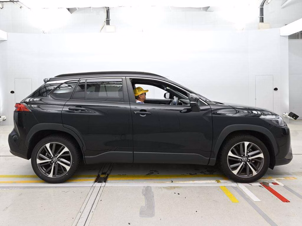 TOYOTA COROLLA CROSS