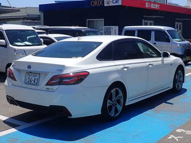 TOYOTA CROWN