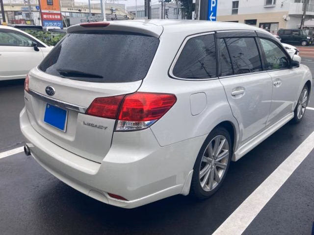 SUBARU LEGACY