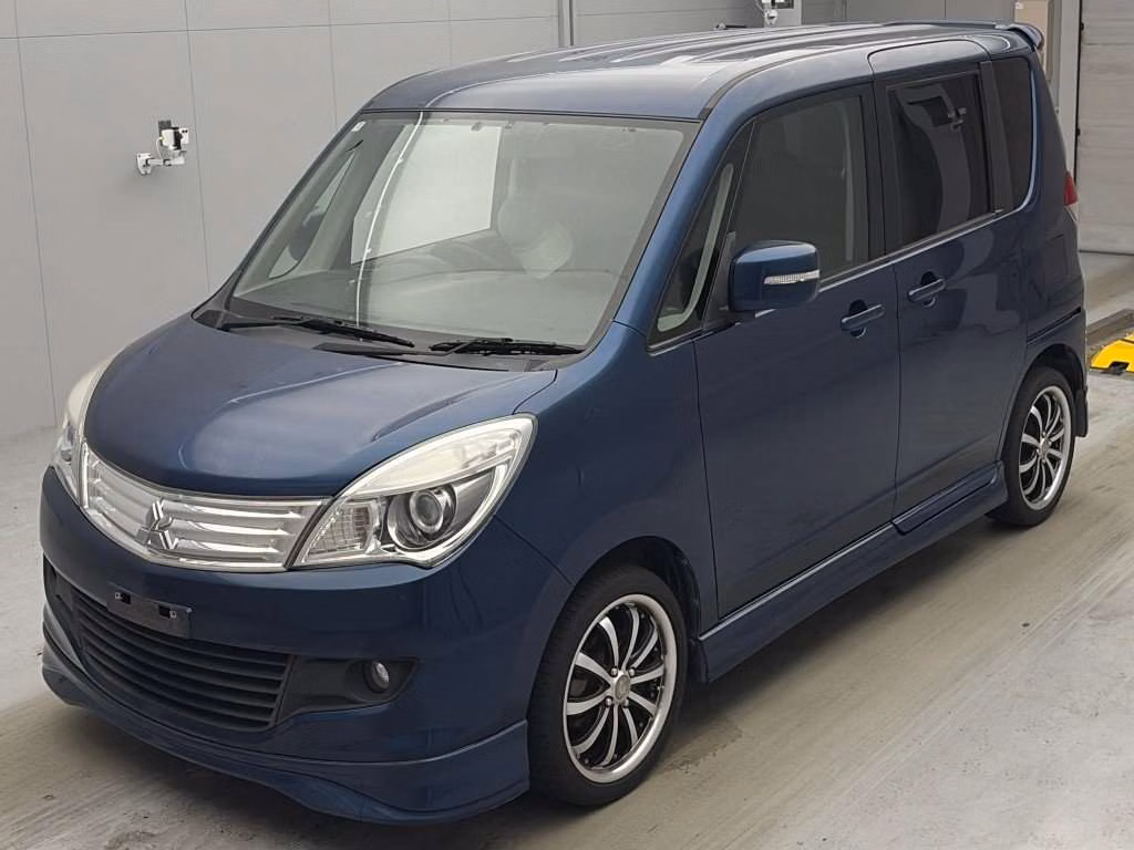 MITSUBISHI DELICA D:2