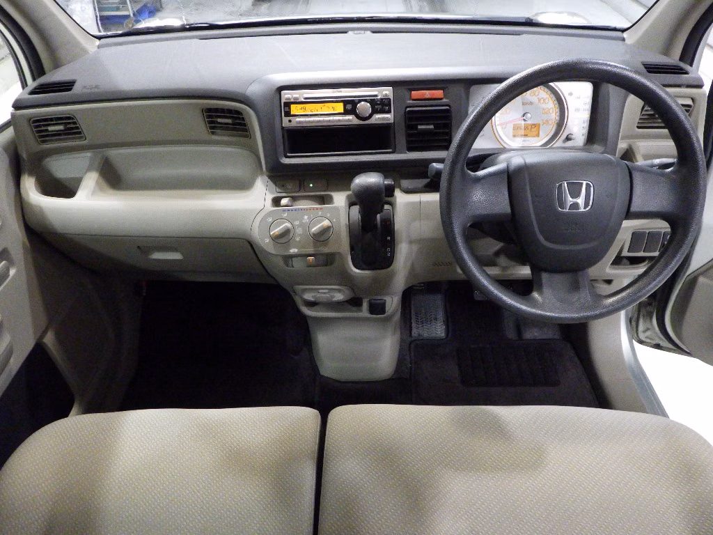 HONDA LIFE