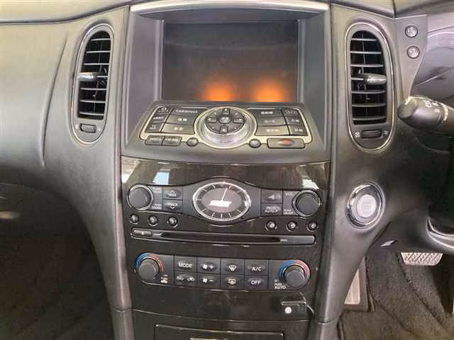 NISSAN SKYLINE CROSSOVER