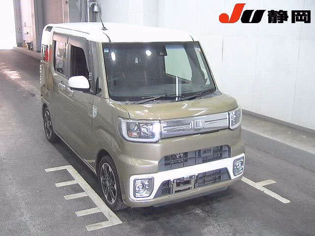 DAIHATSU WAKE