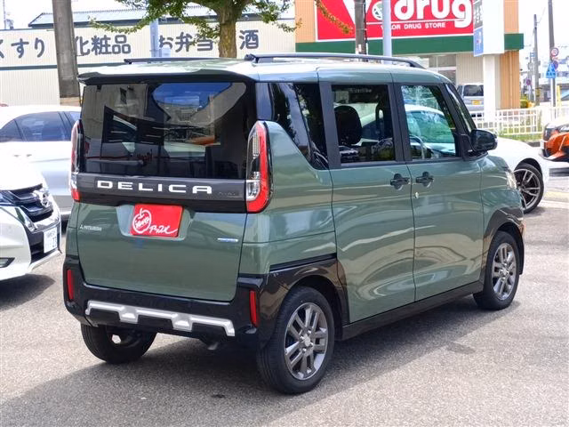 MITSUBISHI DELICA MINI