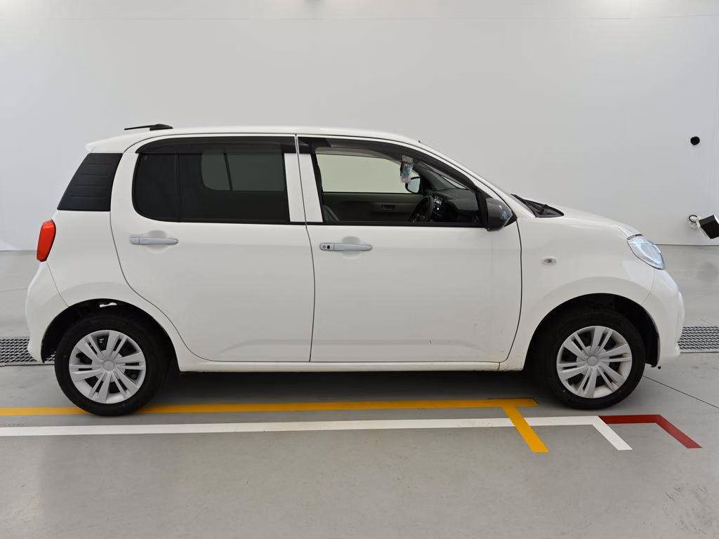 DAIHATSU BOON