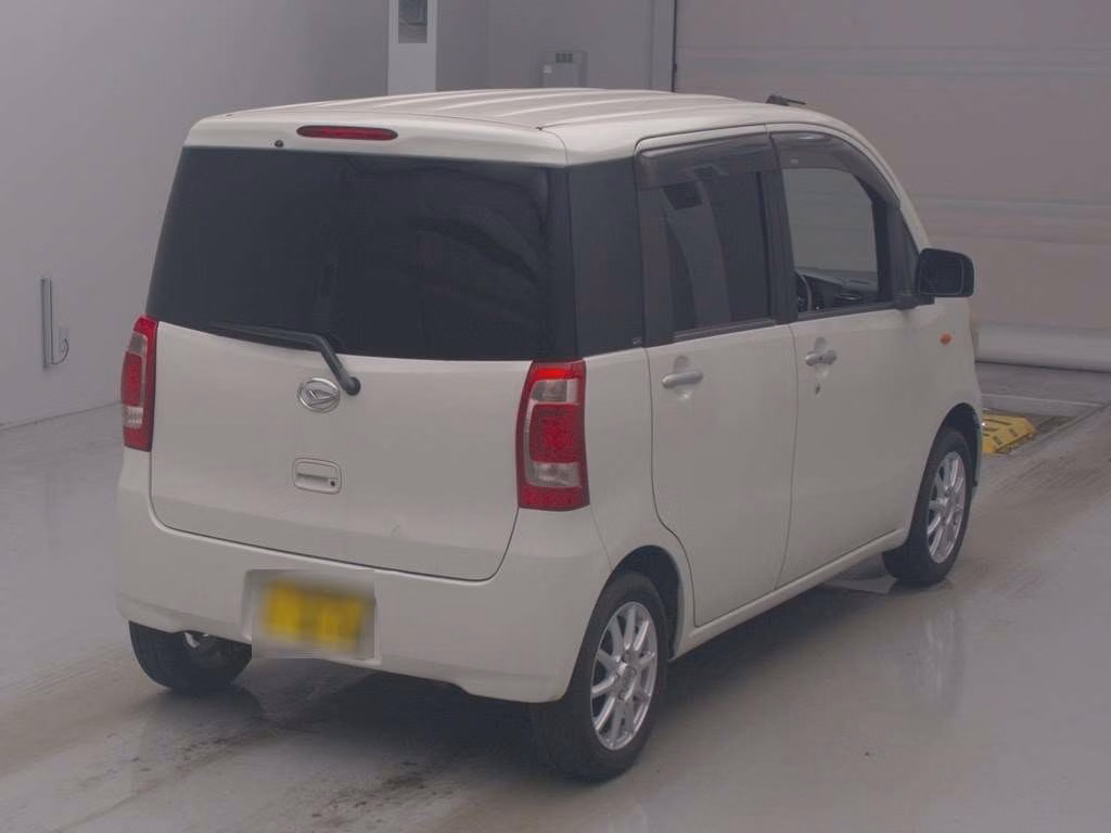 DAIHATSU TANTO EXE