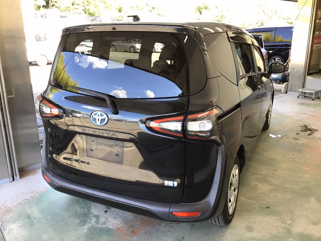 TOYOTA SIENTA