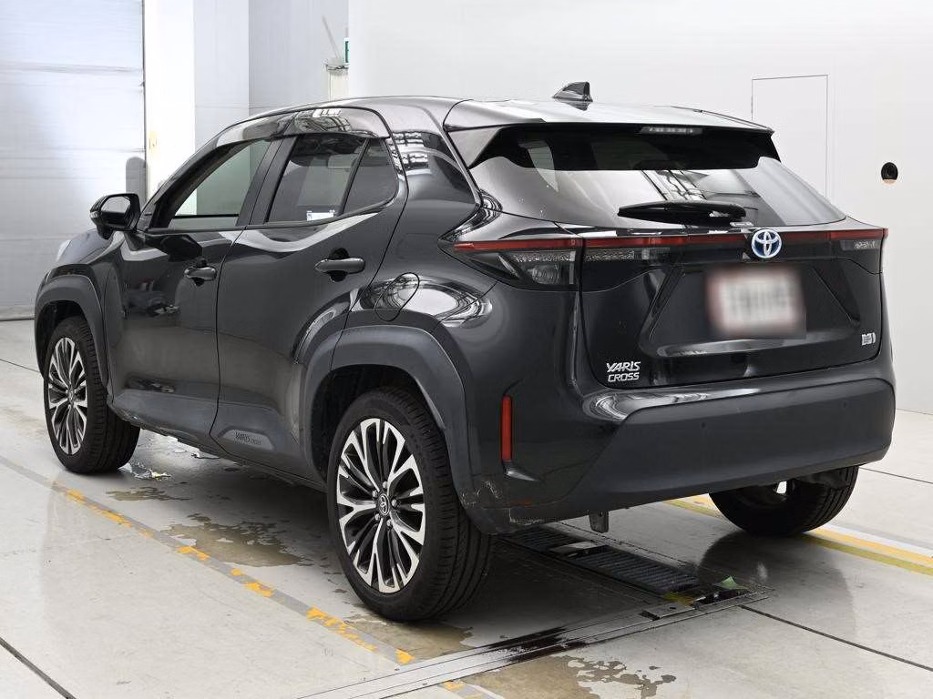 TOYOTA YARIS CROSS