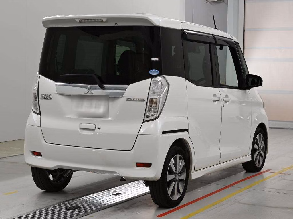 MITSUBISHI EK SPACE