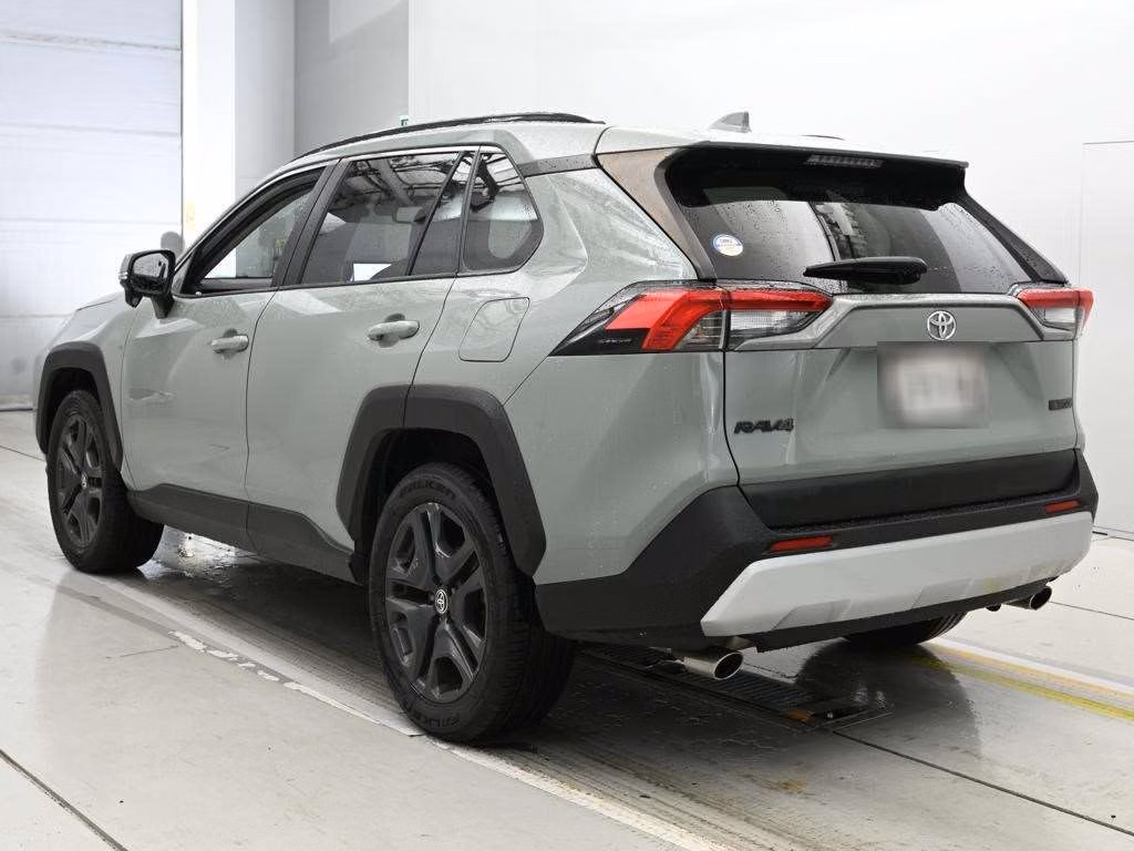 TOYOTA RAV4