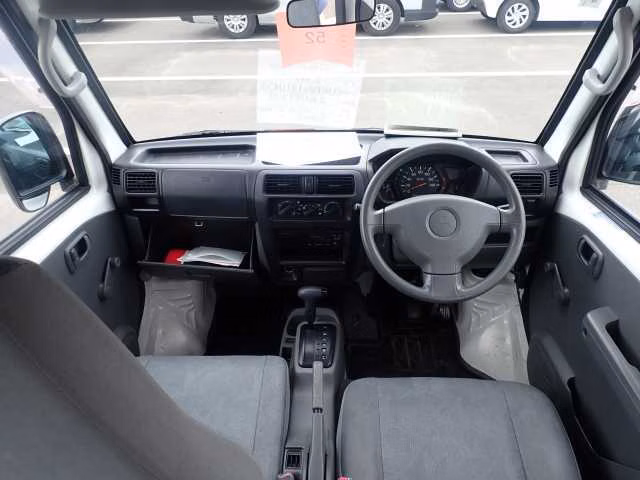 MITSUBISHI MINICAB