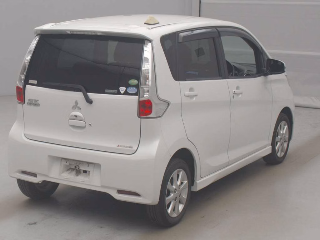 MITSUBISHI EK CUSTOM