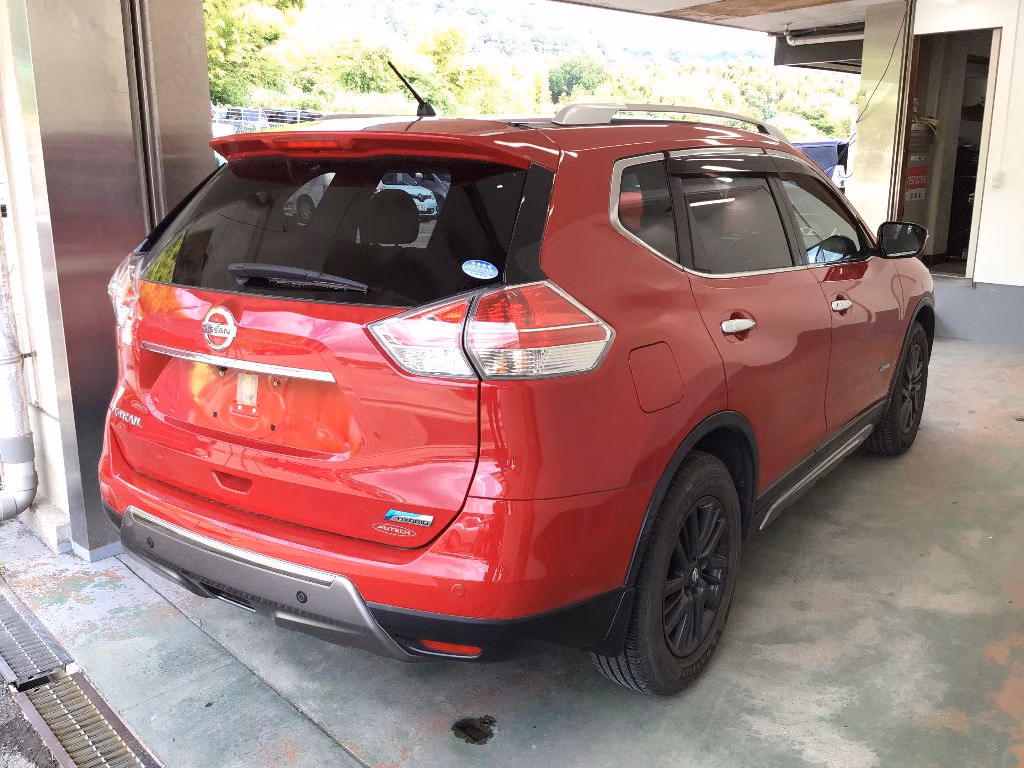 NISSAN X-TRAIL