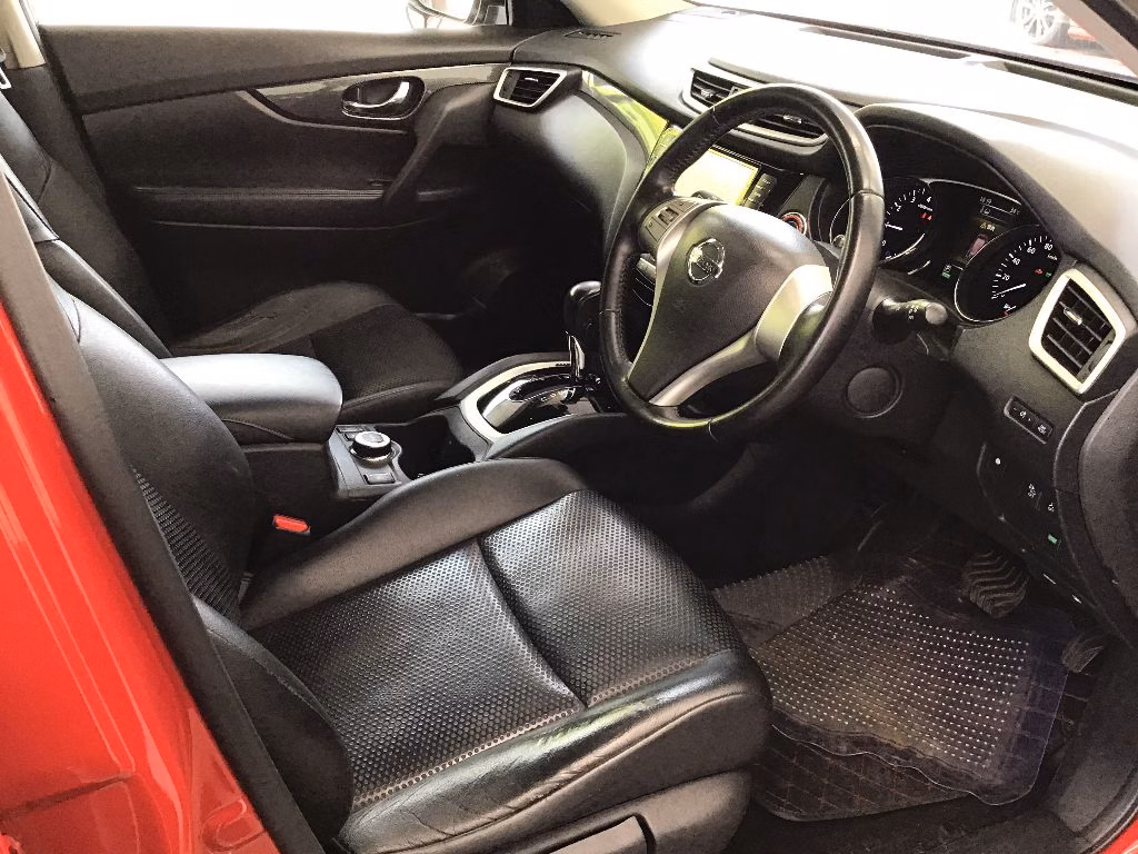 NISSAN X-TRAIL