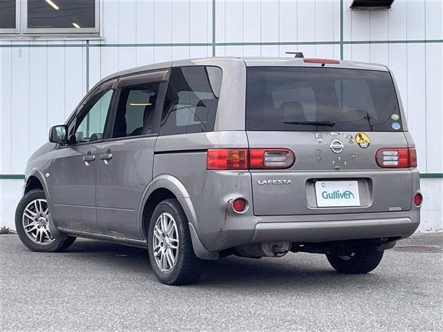 NISSAN LAFESTA