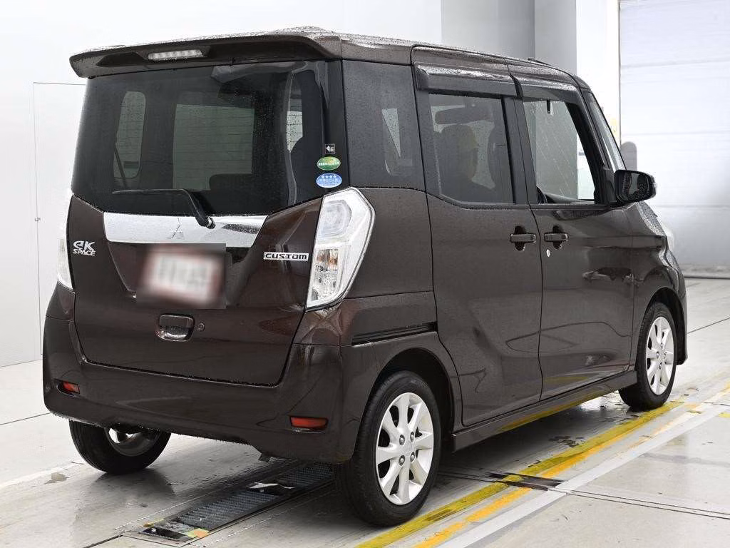 MITSUBISHI EK SPACE