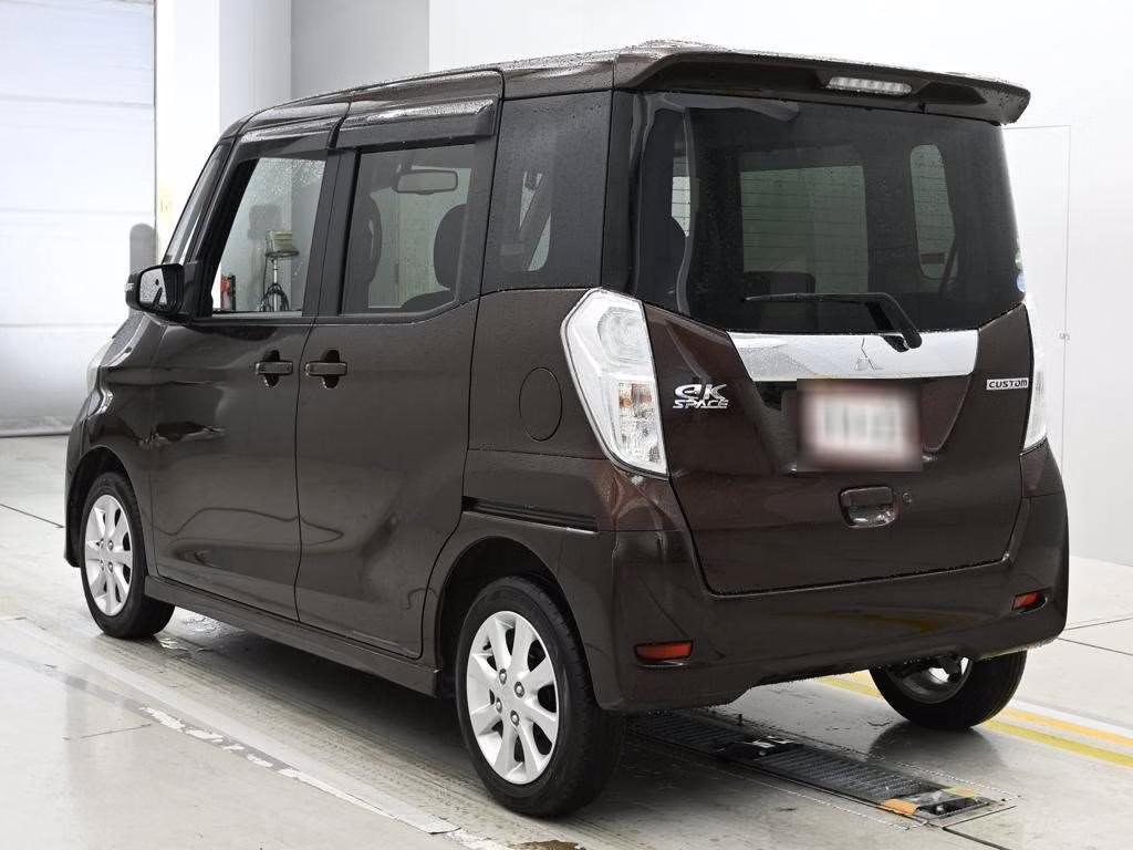 MITSUBISHI EK SPACE
