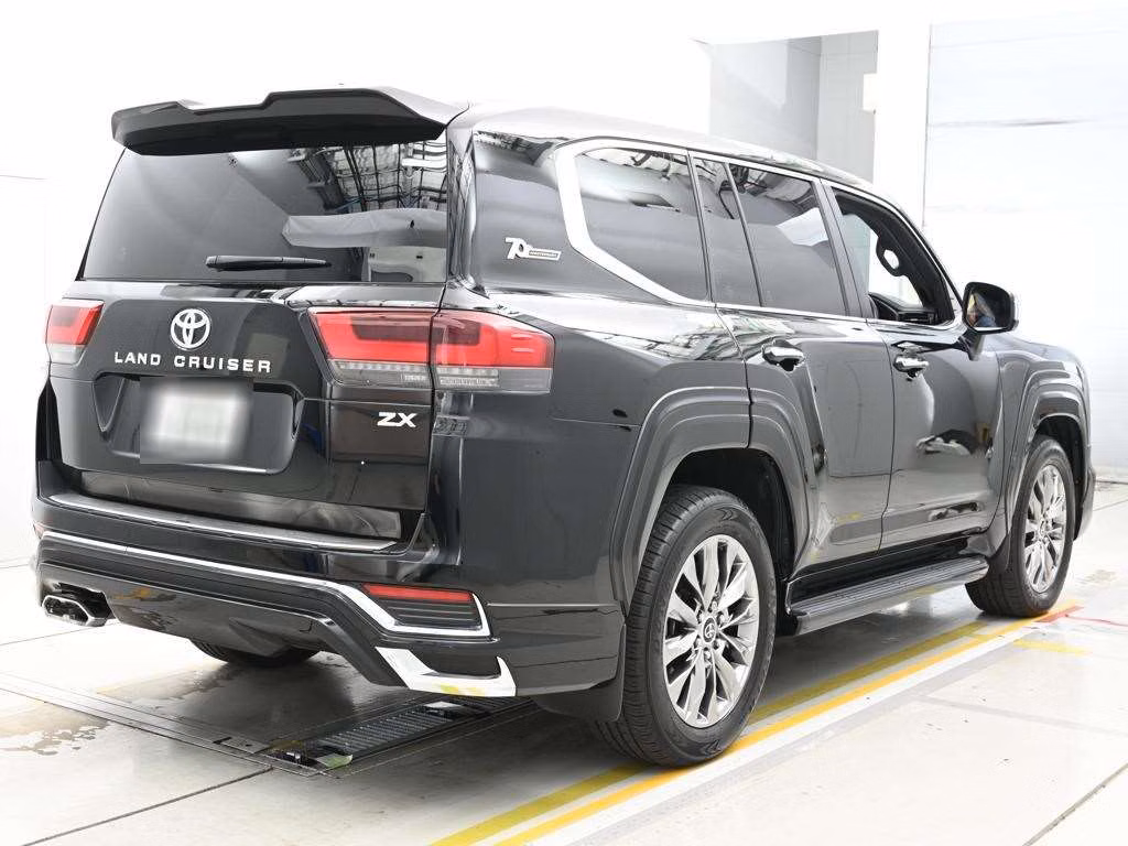 TOYOTA LAND CRUISER