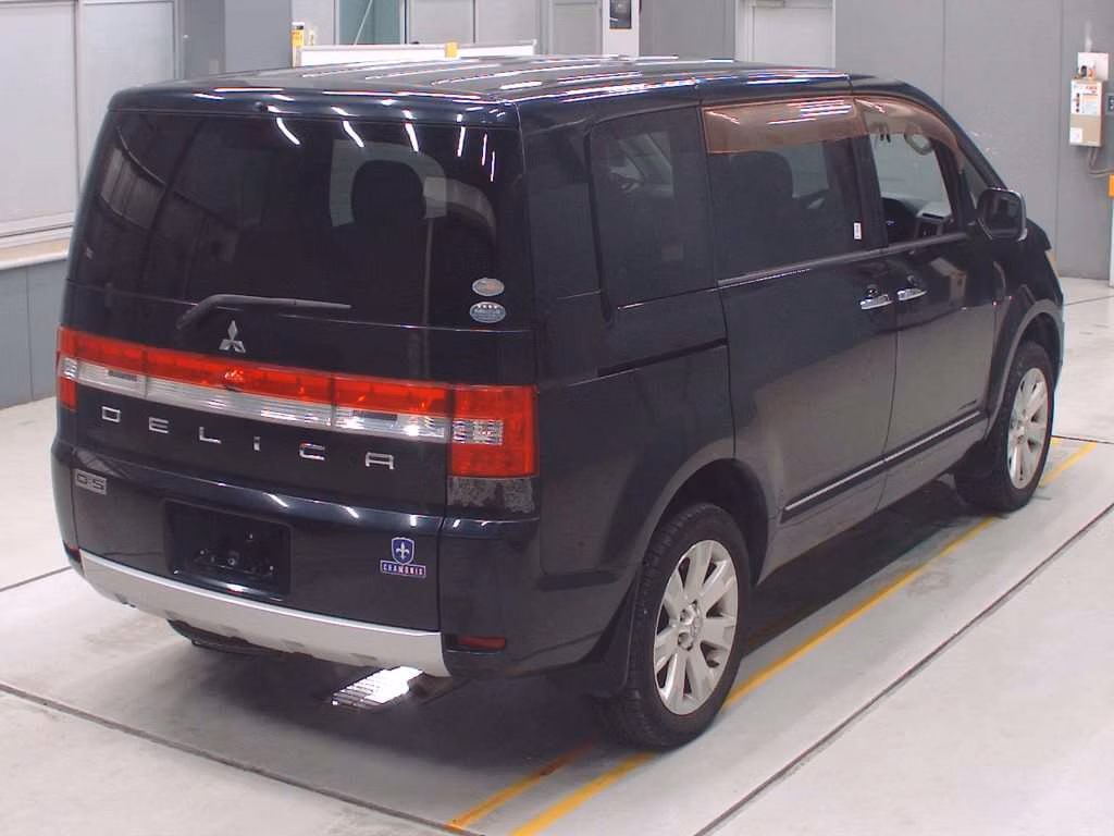 MITSUBISHI DELICA D:5