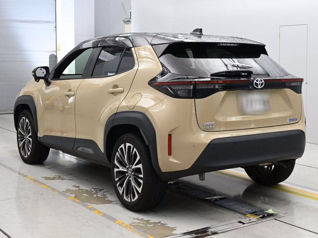 TOYOTA YARIS CROSS