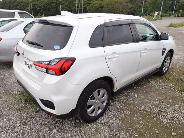 MITSUBISHI RVR