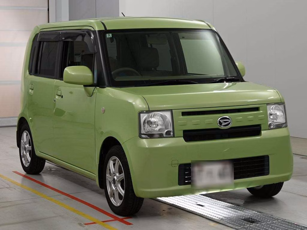 DAIHATSU MOVE CONTE