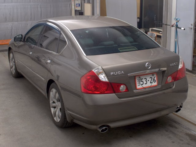 NISSAN FUGA