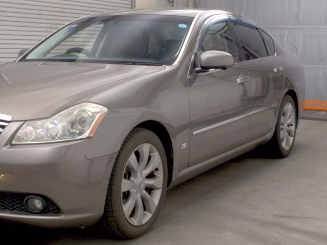 NISSAN FUGA