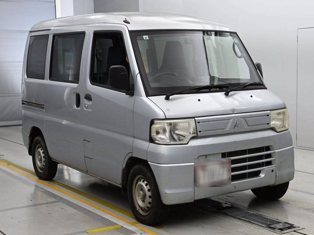 MITSUBISHI MINICAB