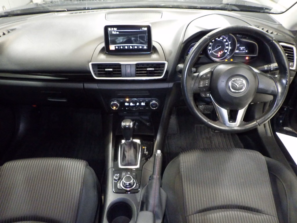 MAZDA AXELA